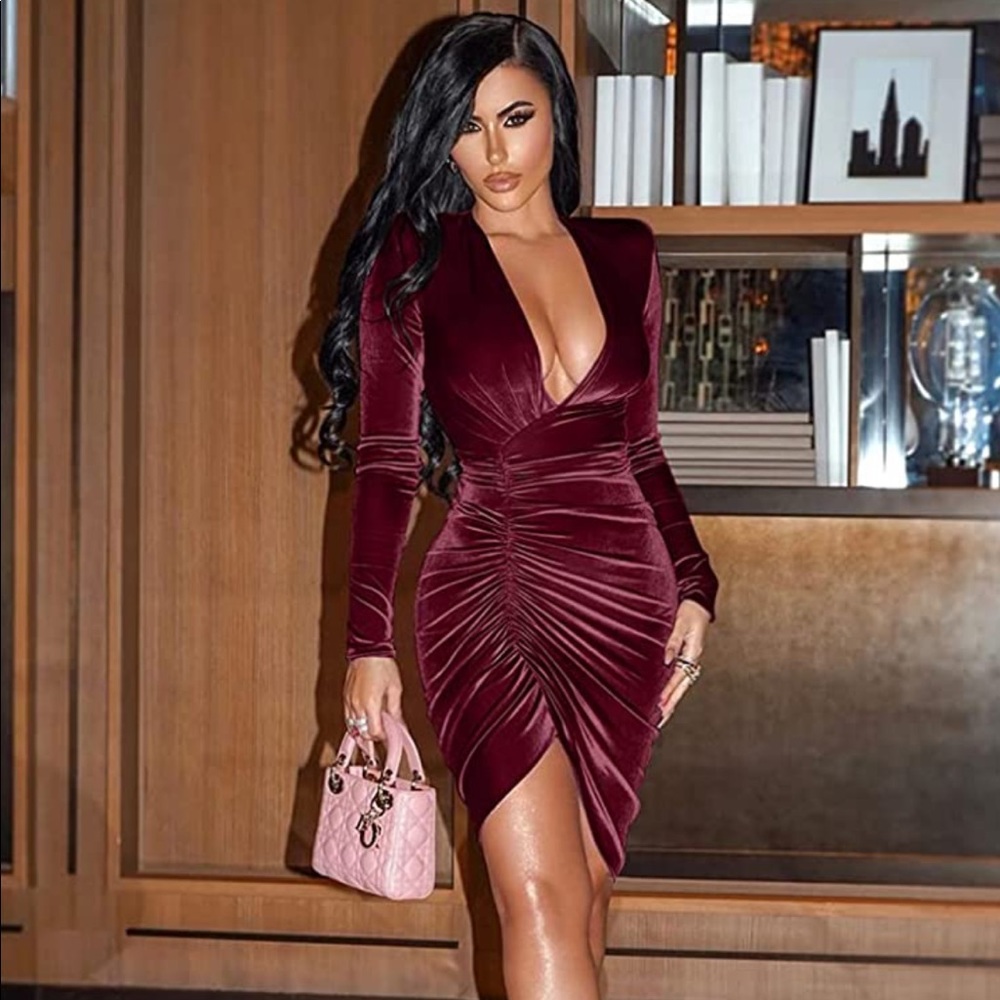 ~Velvet Vermillion Visions~